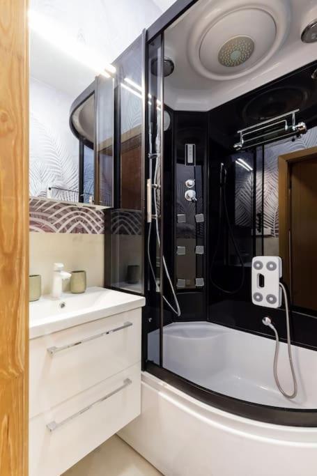 Luxury Apartment In Gedimino Av. 维尔纽斯 外观 照片
